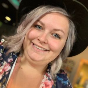 Meet your Posher, Kaitlynn